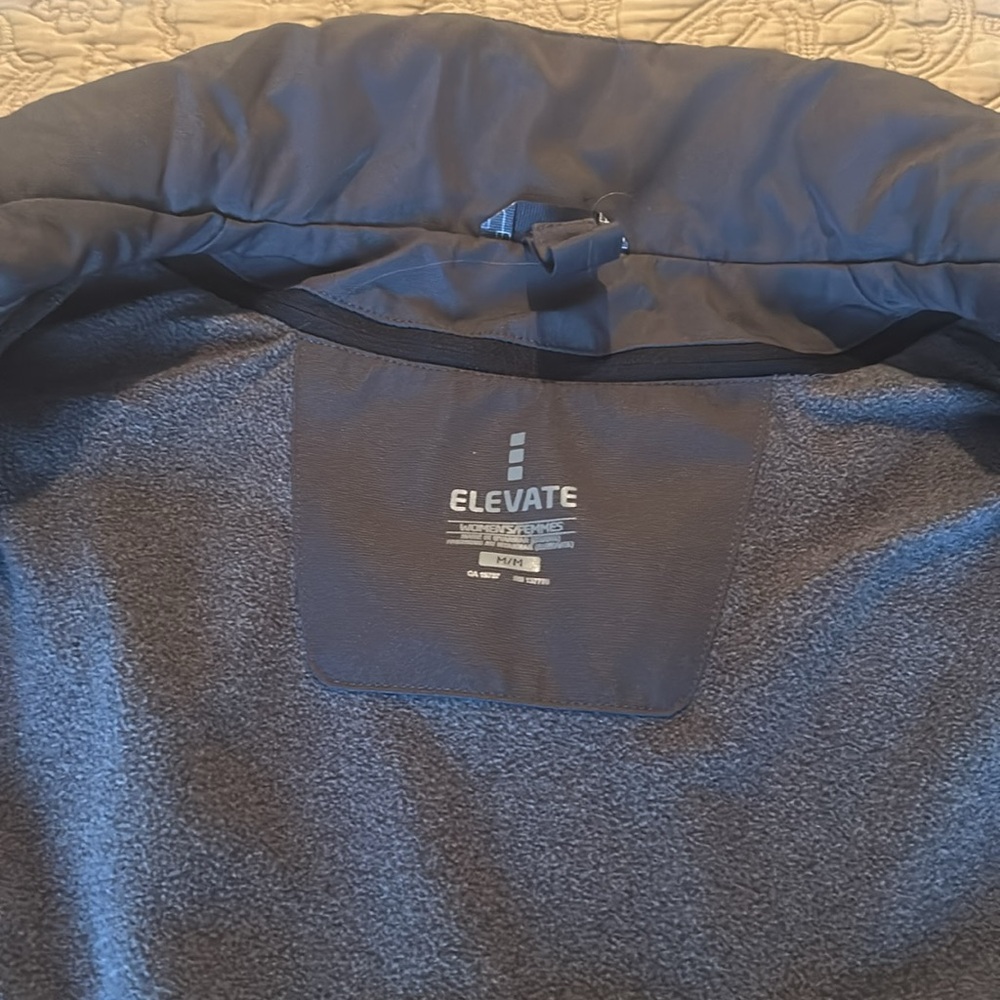 “Elevate” warm coat - Picture 10 of 15